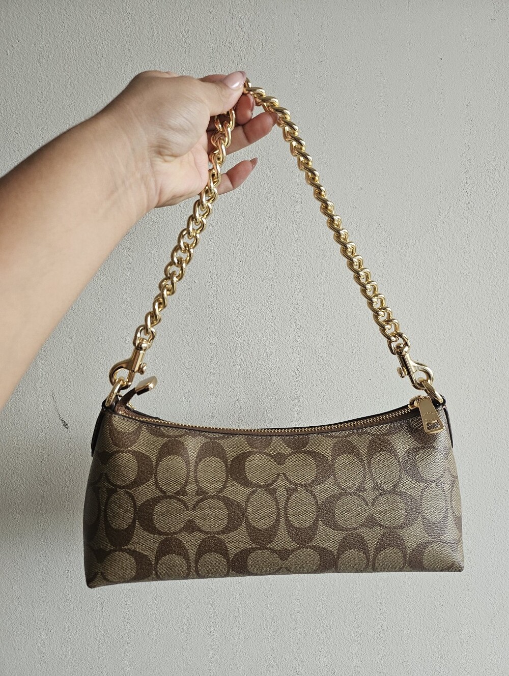 Coach Charlotte Shoulder Bag In Signature Canvas - Picture 6 of 7